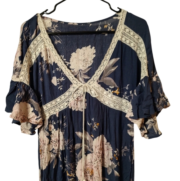 Umgee Blue Floral Tiered Maxi Dress with White Lace Trim - Picture 4 of 4